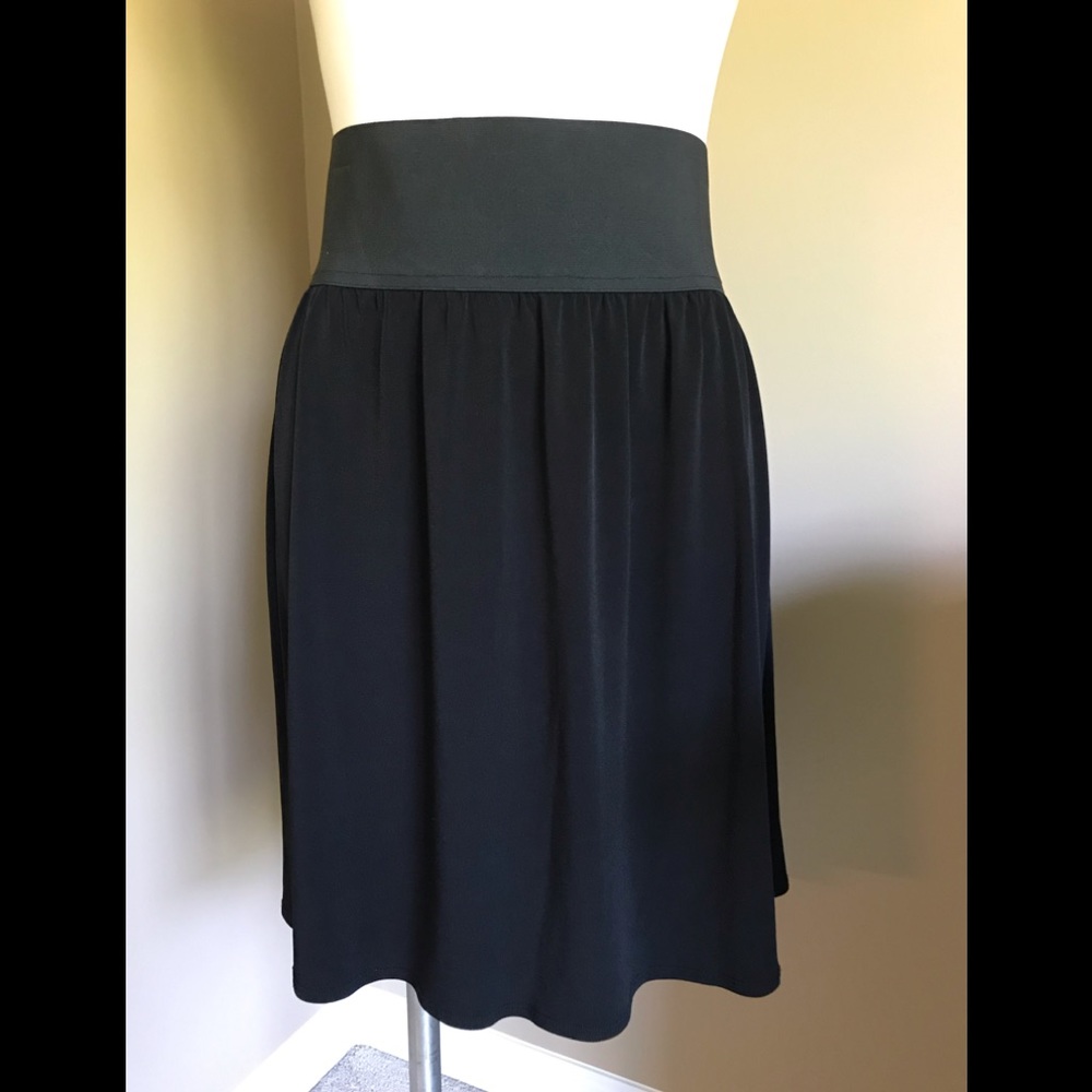 Laundry by Shelli Segal Black Skirt